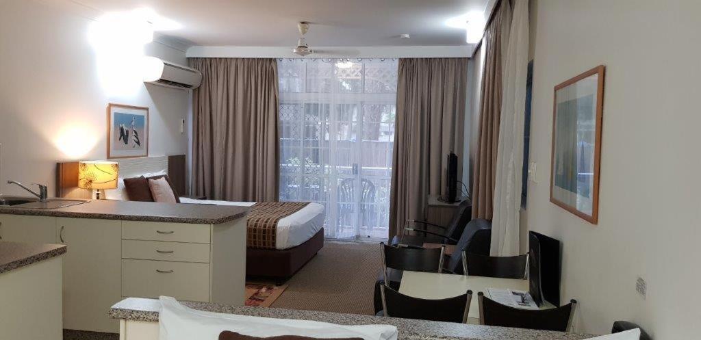 Reef Palms Motel Cairns Ngoại thất bức ảnh