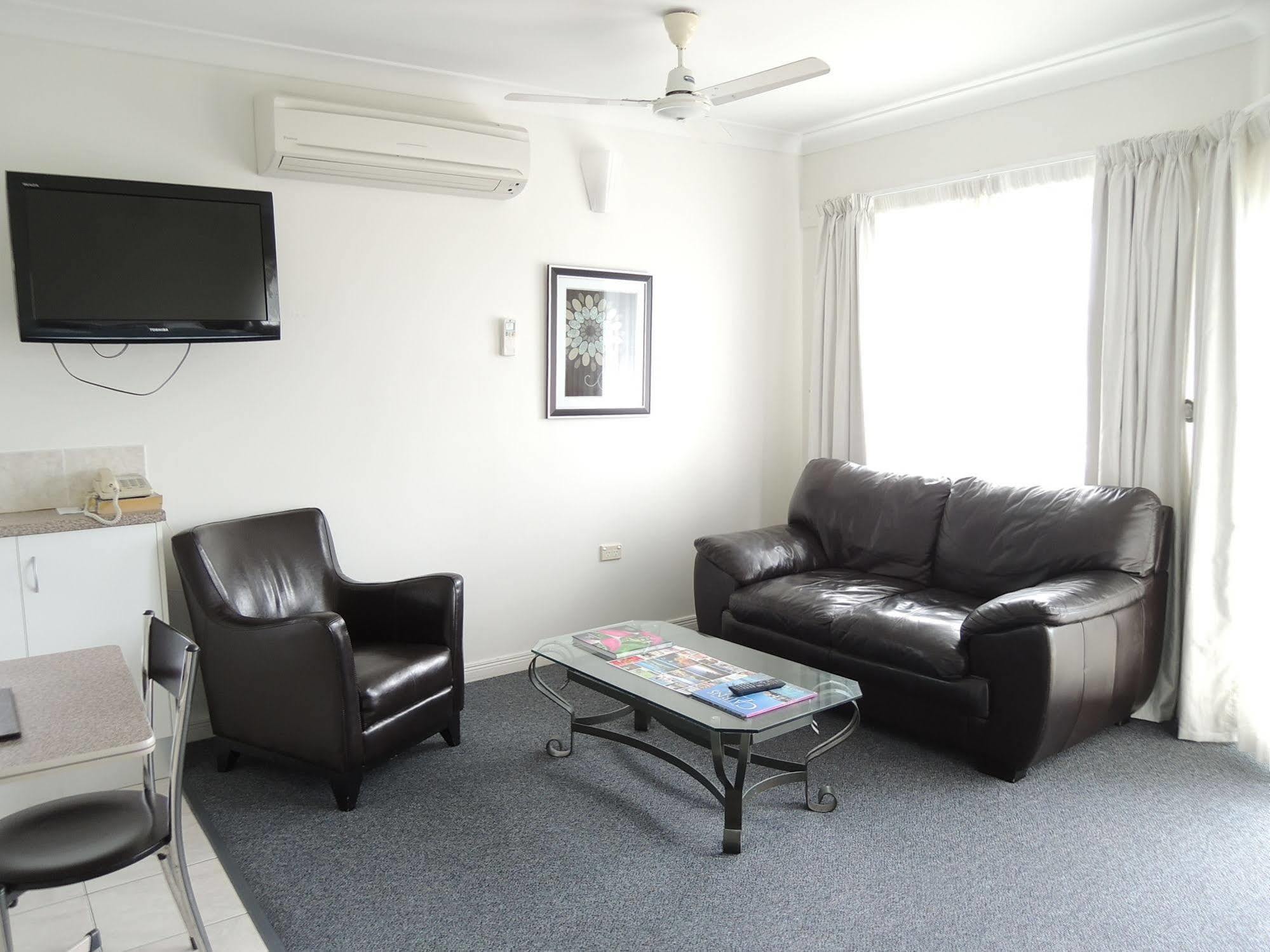 Reef Palms Motel Cairns Ngoại thất bức ảnh